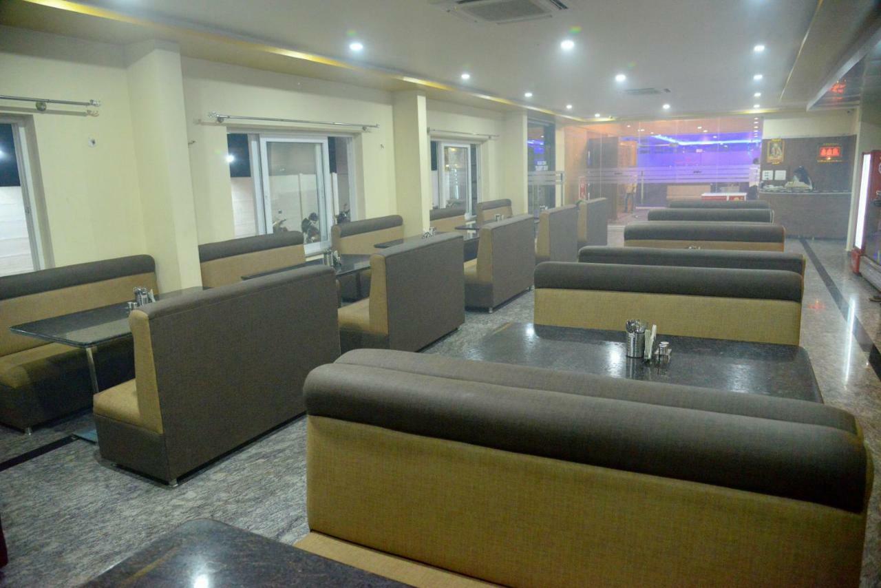 Hotel Souparnika Сагар Екстериор снимка